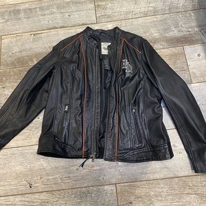 Harley Davidson women leather jacket. Size 1W  bust 44 - 46in sleeve 31-32in